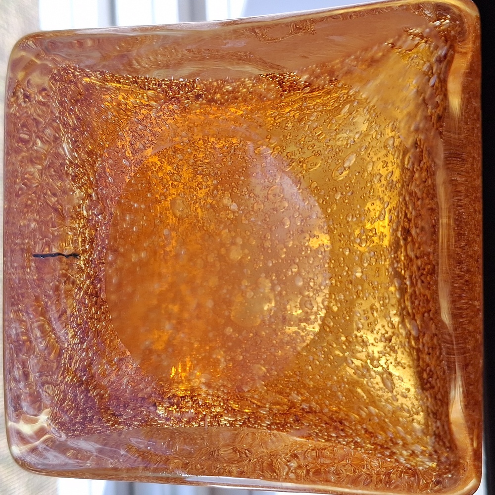 #ADI Art glass vase Amber in colour - Picture 4 of 5